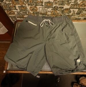 Vuori Banks Shorts Green Size Men’s Medium M